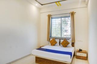 SPOT ON Royal Inn Lodging - Kharakvasla - 3