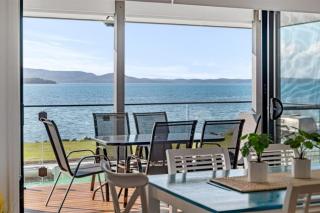 Peace In Paradise near Nelson Bay- waterviews, spa, adventures - Lemon Tree Passage - 8