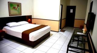 Hotel Augusta Jakarta - Jacarta - 1