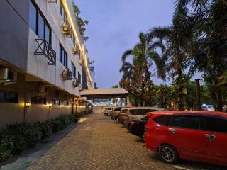Hotel Augusta Jakarta - Jacarta - 2