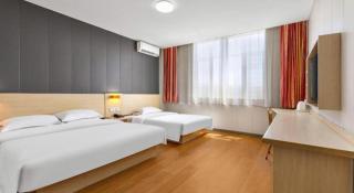 7Days Inn Tianjin Dongli Development Zone Light Railway Station - 9