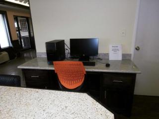 Americas Best Value Inn & Suites Thief River Falls - Thief River Falls - 1