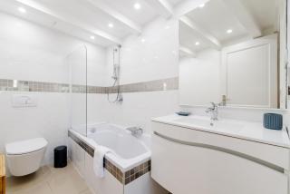 Valentine by Terry's Homes - Cannes - 3