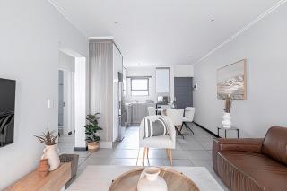 Cozy 2-bedroom apartment with a gym and pool - Sandton - 6