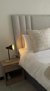 Cozy 2-Bedroom Apartment with Pool & Gym near Fourways Mall and Hospital - 4