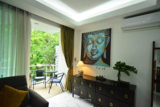 Cozy Retreat Near Beach and Pools - 1