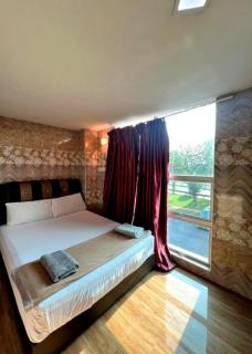 Putra Heights New Wave Hotel - 8