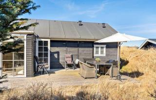 Beach Hotel Inspired Holiday Home At Tranum Strand - 9