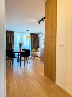 Little Rome - 2 Bedroom Apartment with Garden and Free Parking - Trnava - 5
