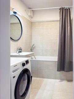 Little Rome - 2 Bedroom Apartment with Garden and Free Parking - Trnava - 1