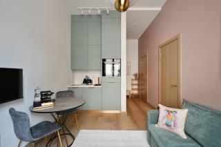 Premium 1BR Historic Building 5 min Old Town - 8