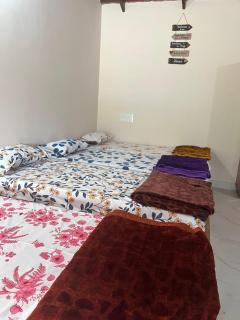 Doddagadde Stays - Near to Ettina Bhuja trekking - Mudigere - 4