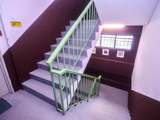 Super OYO 89465 Golden Lounge - Maong Bazaar - 1