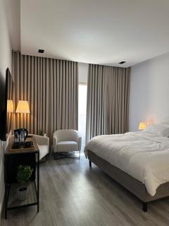 استديو الصحافة بالدخول الذاتي - Riad - 1
