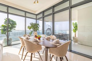 Luxury Stay, 3BR Palm View, Beach Vista - 6