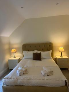The Residence at Lough Key - Luxury by the Water - Knockvicar Bridge - 1