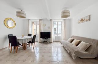 Maison lumineuse et spacieuse, proche commerces - 3
