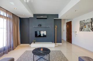 Modern Seaside Penthouse Jacuzzi BBQ Sun Deck - 4