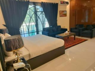 Luxury In Guest House - Islamabad - 4