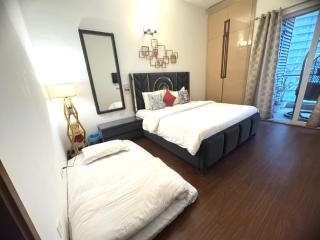 MOYDOM 2BHK APARTMENT IN NOIDA, ZERO kM DELHI - Noida - 9