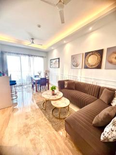 MOYDOM 2BHK APARTMENT IN NOIDA, ZERO kM DELHI - Noida - 0