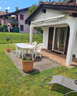 Süße Doppelhaushälfte, mit Garten und Parkplätzen - Arni Alp - 4