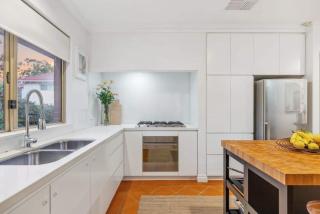 Modern Character Home in Mount Lawley Walk to Cafes Bars and Culture - Perth - 6