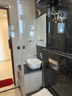 Soothing Stayz - 300 mtrs from Medanta The Medicity - Gurgaon - 1
