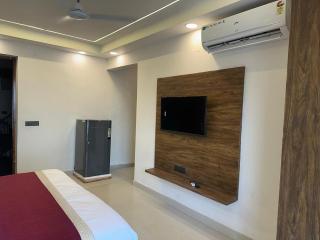 Soothing Stayz - 300 mtrs from Medanta The Medicity - Gurgaon - 3