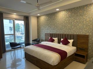Soothing Stayz - 300 mtrs from Medanta The Medicity - Gurgaon - 0