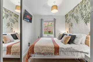 Chic York Getaway - Pool Table - Free Street Parking - York - 5