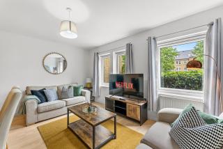 Chic York Getaway - Pool Table - Free Street Parking - York - 6