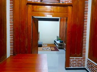 Villa Strawberry Annisa Batu Malang - Malang - 3