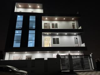 The Virtus Hotel Couple Friendly and Corporate Friendly Greater Noida - Greater Noida - 1