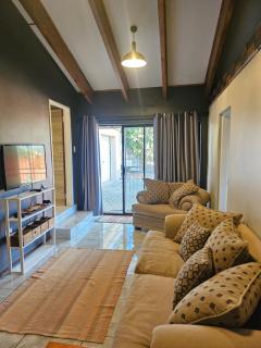 MB's Self Catering Guesthouse - Bloemfontein - 5