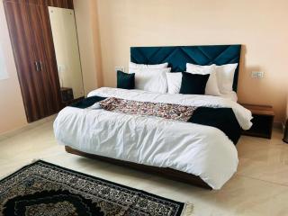Hotel The Pride Inn - New Delhi - 0