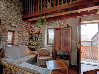 Gîte cosy et lumineux avec fourneau, terrasse, parking, proche de Montbrison, accepté animaux - FR-1-496-16 - Essertines-en-Châtelneuf - 7