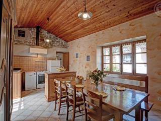 Gîte cosy et lumineux avec fourneau, terrasse, parking, proche de Montbrison, accepté animaux - FR-1-496-16 - Essertines-en-Châtelneuf - 5