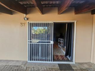 MB's Self Catering Guesthouse - Bloemfontein - 6