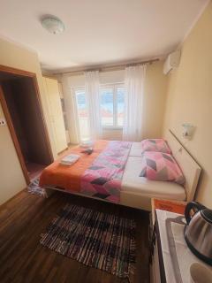 Room 2 seaview - 4