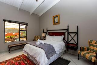 The Stagger Inn Langebaan - Pool table - 4