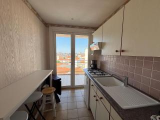 Appartement pour 6 personnes aux Sables-d'Olonne, proche plage, avec balcon - FR-1-197-192 - 2