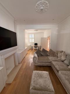 London Luxe Retreat with 5 Bedrooms - Londra - 7