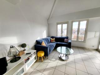 Appartement T3 avec Mezzanine, Balcon et Garage au Centre des Sables-d'Olonne - FR-1-92-883 - 3