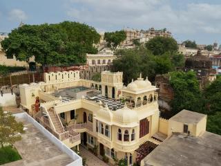SaffronStays Rang Havelii Superior Room - Udaipur - 3