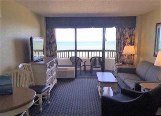 Deluxe Suite Oceanfront at Highly Sought-after Compass Cove Resort Pinnacle 7th Floor - Myrtle Beach - 0