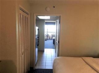 Deluxe Suite Oceanfront at Highly Sought-after Compass Cove Resort Pinnacle 7th Floor - Myrtle Beach - 4