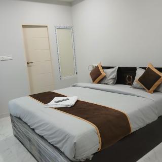 Hotel Redmoon Plaza - Bangalore - 4