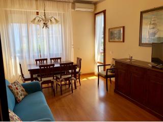 Casa Laura 300 mt dalla spiaggia con parcheggio - Lido di Camaiore - 0