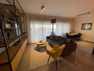 C Kinneret 2BR With Private Pool - Migdal - 9